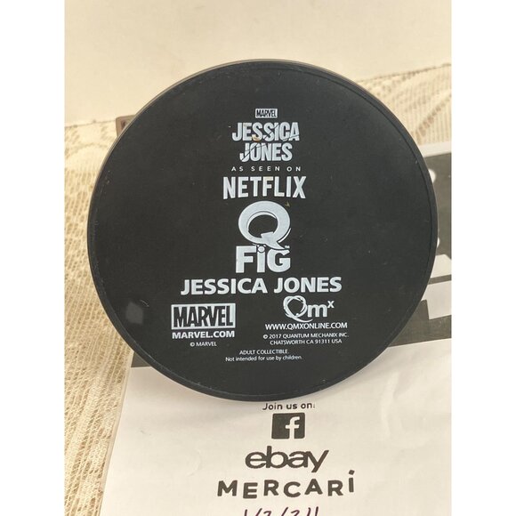 Marvel: Jessica Jones Q-Fig Figure Loose - Picture 6 of 10